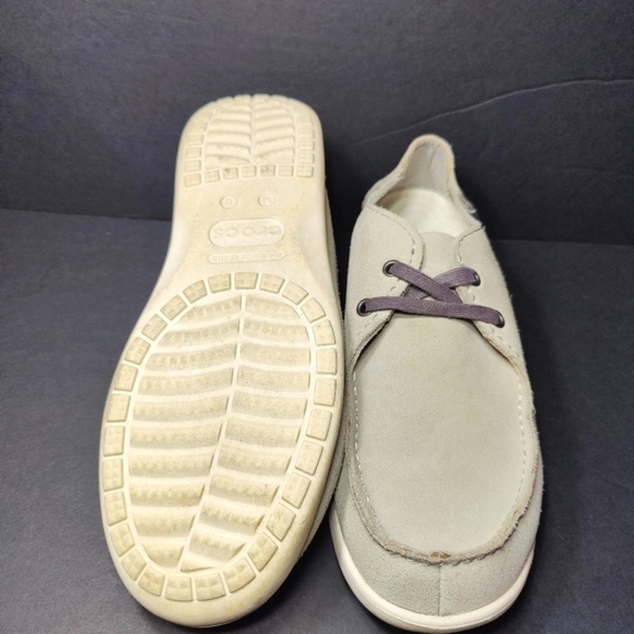 Crocs Santa Cruz 2 Eye Suede Loafer Light Grey Pearl White Men's 15365 Shoe Sz 8 - Picture 8 of 9